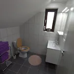 V Sukromi Horec Semesterbostad