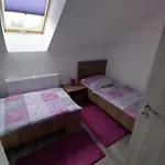 V Sukromi Horec Semesterbostad *