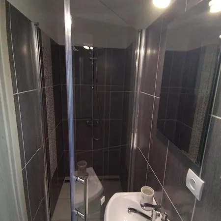 Casa de Férias V Súkromí Horec